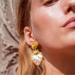 Light pink heart drop earrings A635